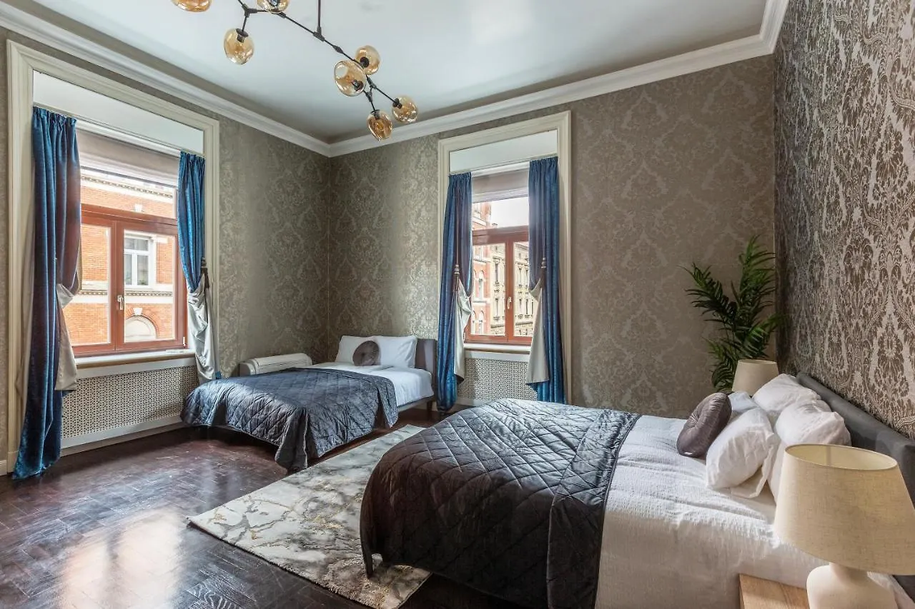 Luxury Apartment With Balcony Next To The New York Cafe Budapest